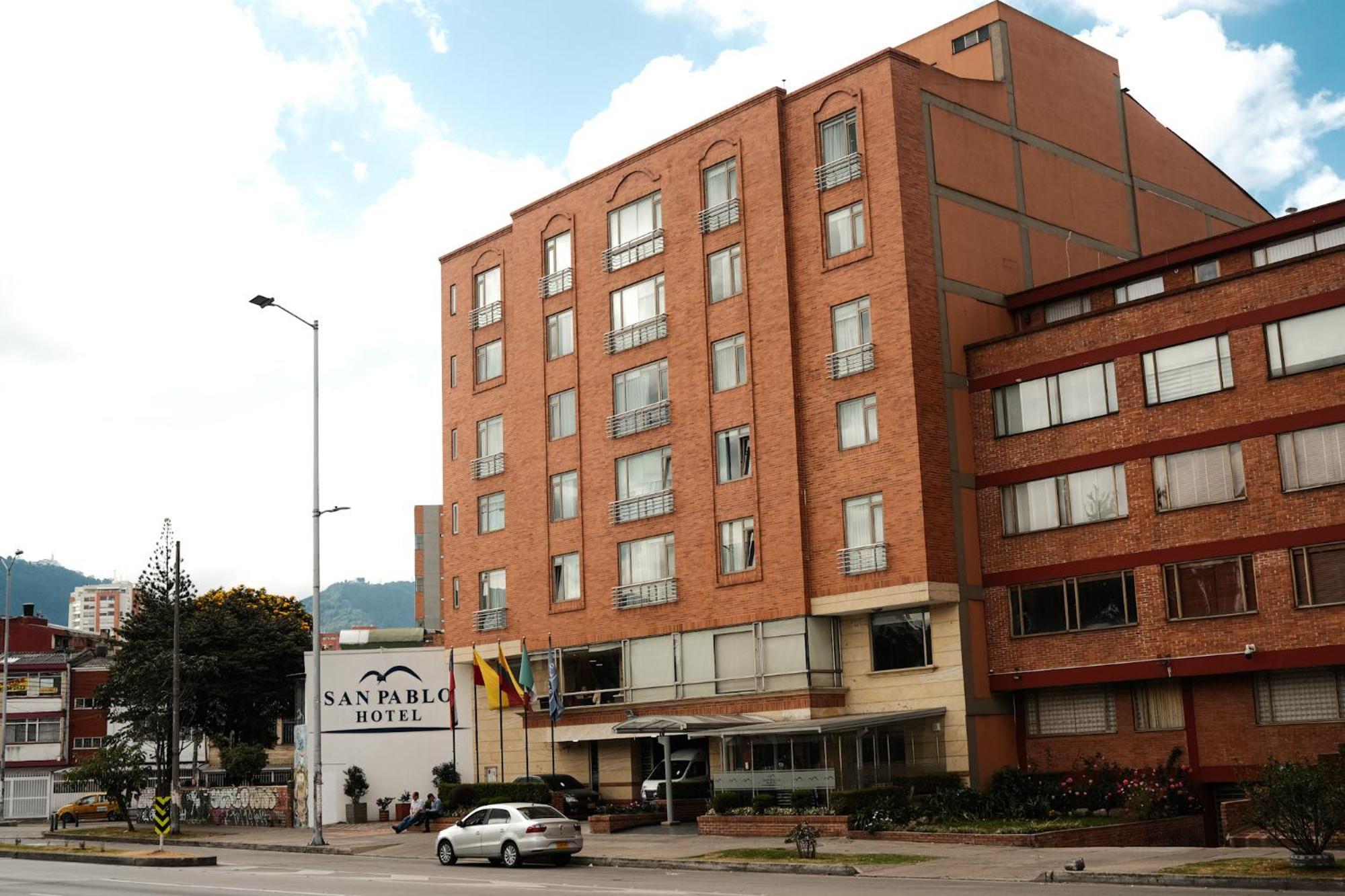 Hotel San Pablo โบโกตา ภายนอก รูปภาพ