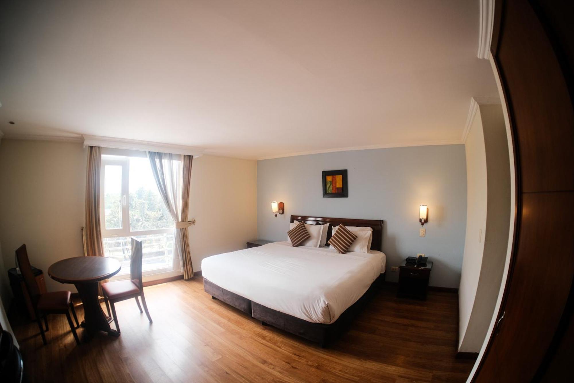 Hotel San Pablo โบโกตา ภายนอก รูปภาพ