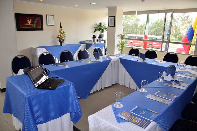 Hotel San Pablo โบโกตา ภายนอก รูปภาพ